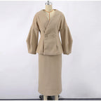 סט שני חלקים צמרי בעיצוב מלכותי חצאית מידי ובלייזר - Reina