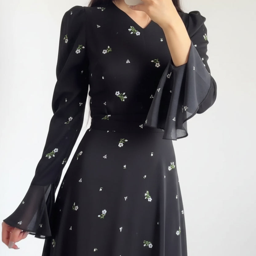 שמלה דגם ניאה