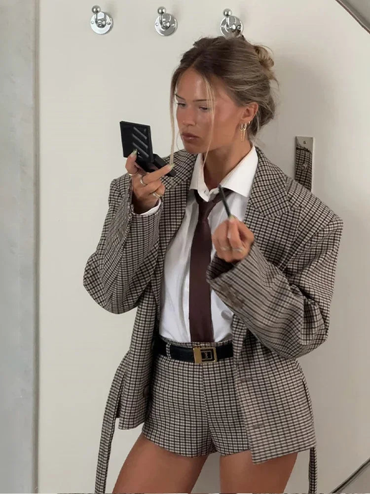 חליפת סט דגם שליו