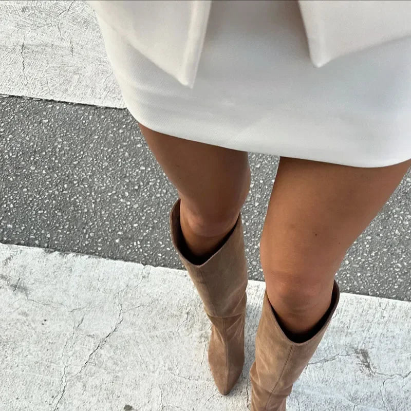 סט שני חלקים מחויט בלייזר וחצאית מיני - Maisie