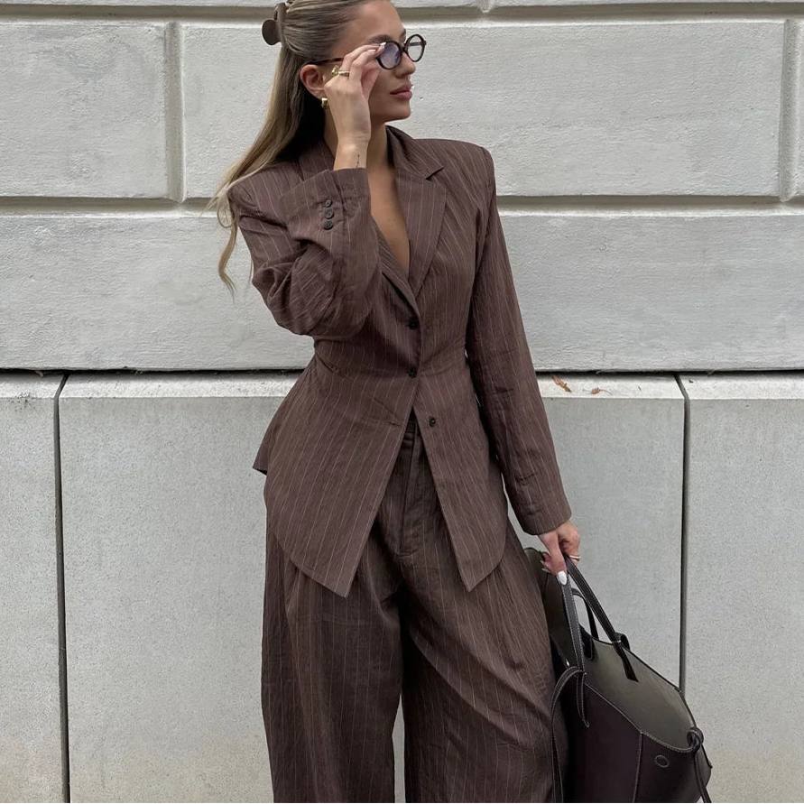 חליפת אוניל